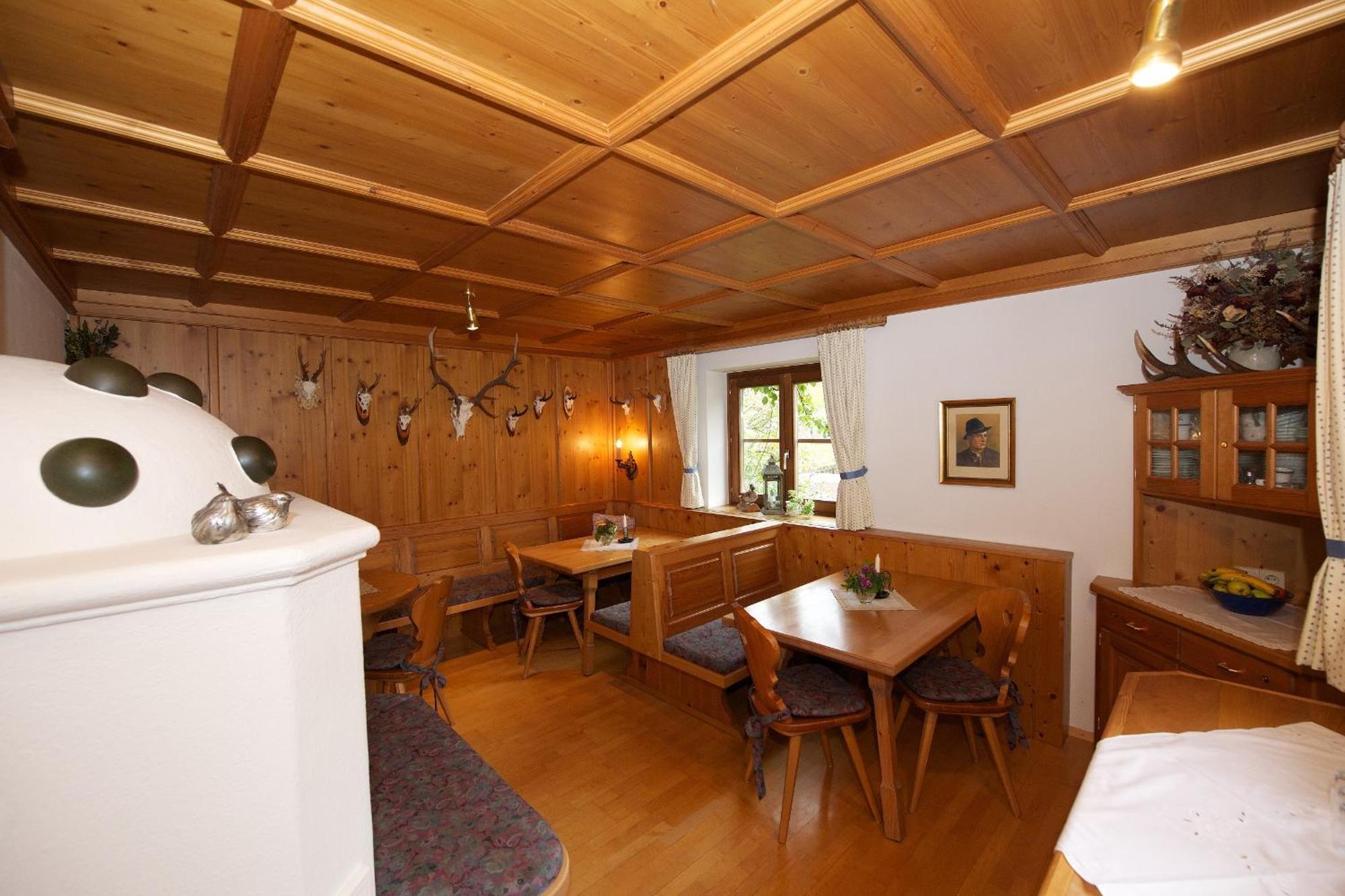 Forsthaus Pernthaner *